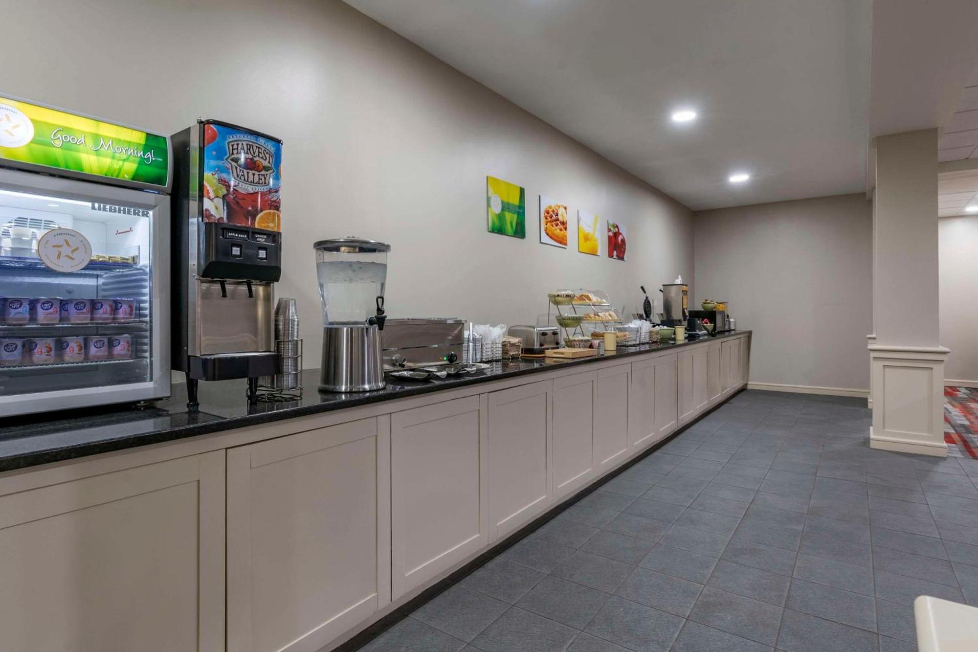 Quality Inn Lexington -Horse Park Экстерьер фото