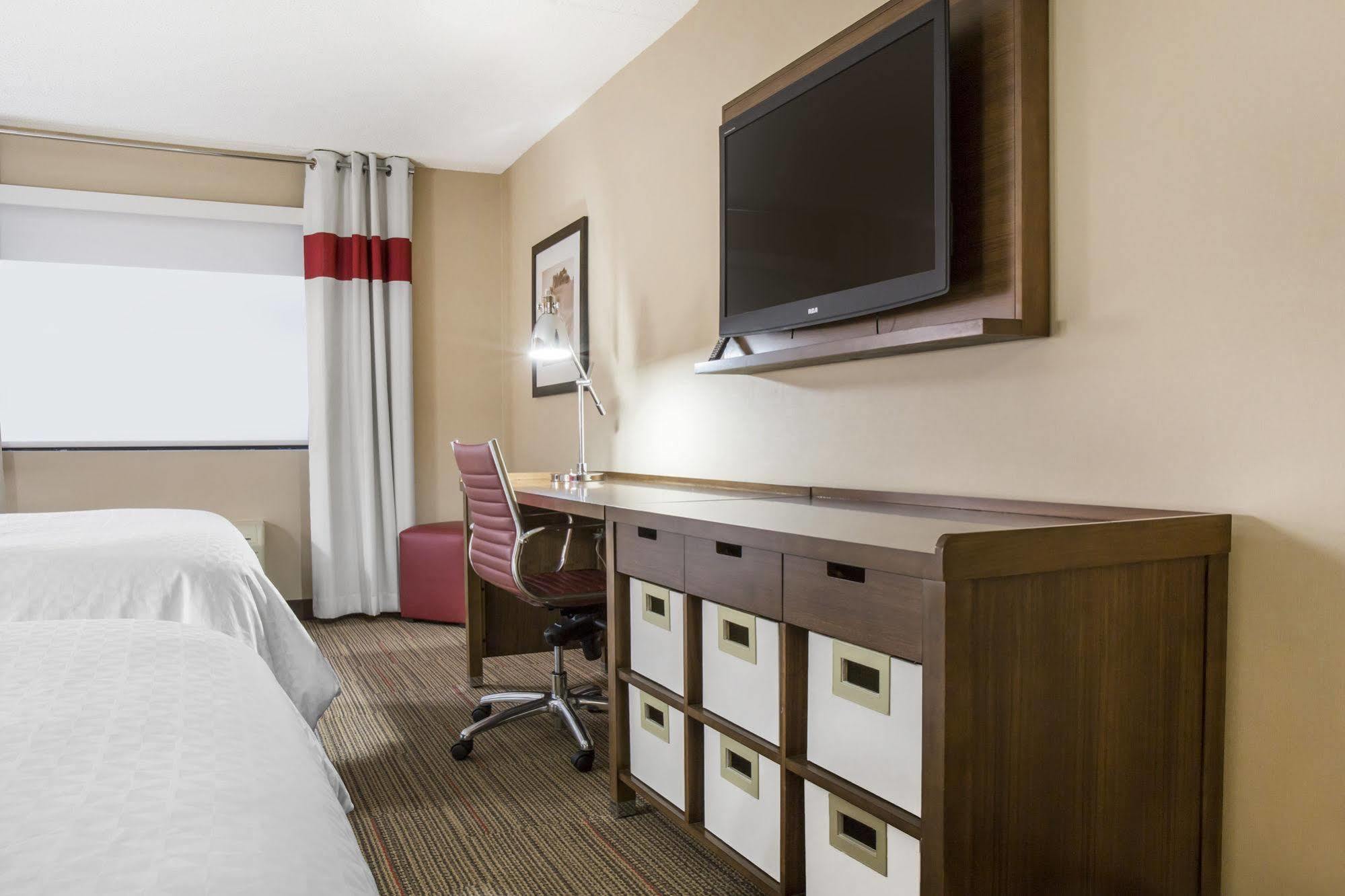 Quality Inn Lexington -Horse Park Экстерьер фото