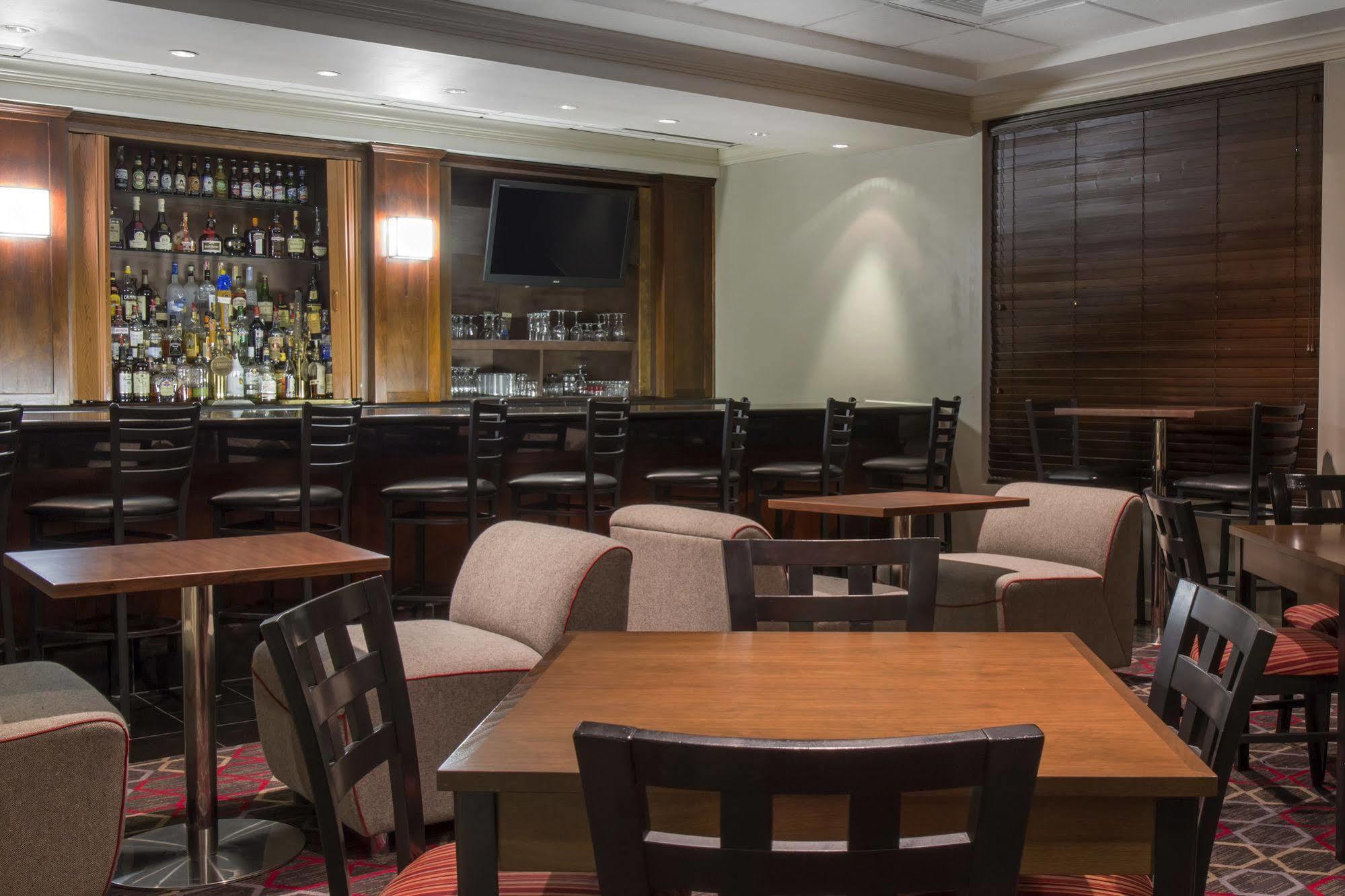 Quality Inn Lexington -Horse Park Экстерьер фото
